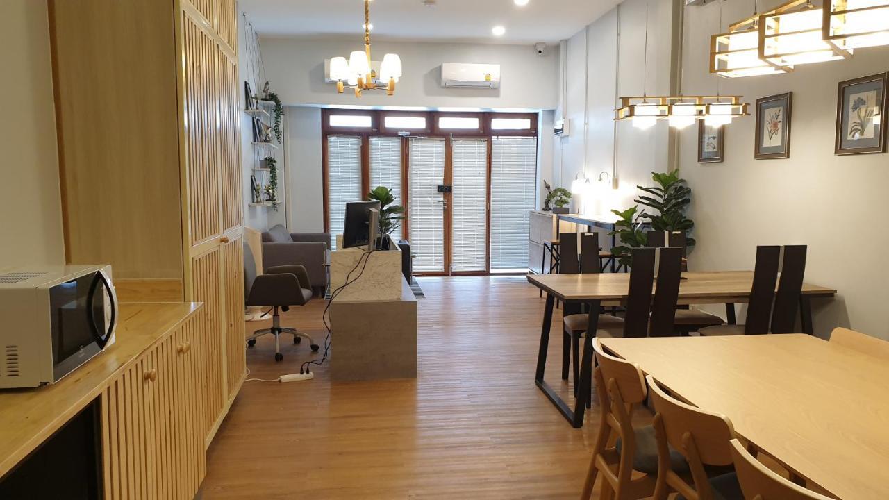 Nature Village Hostel Бангкок Экстерьер фото